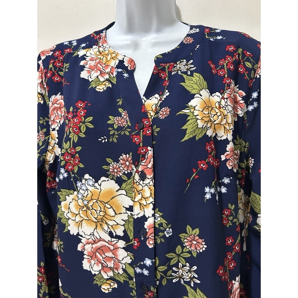 D&Co Denim Company Navy Floral Print Button Down Shirt Women's Medium - Picture 4 of 6